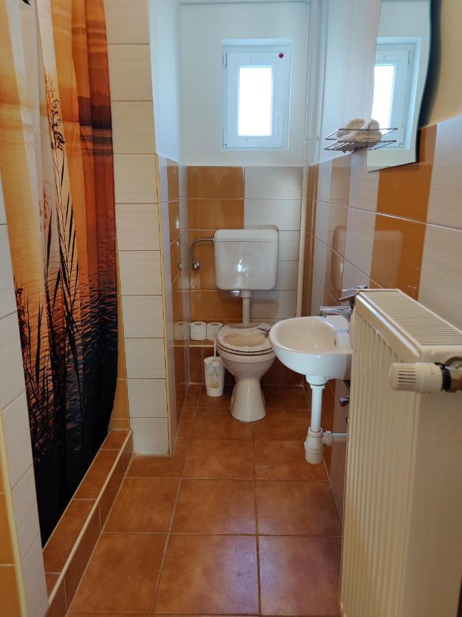 Katalin Apartmanház Miskolc Esterno foto