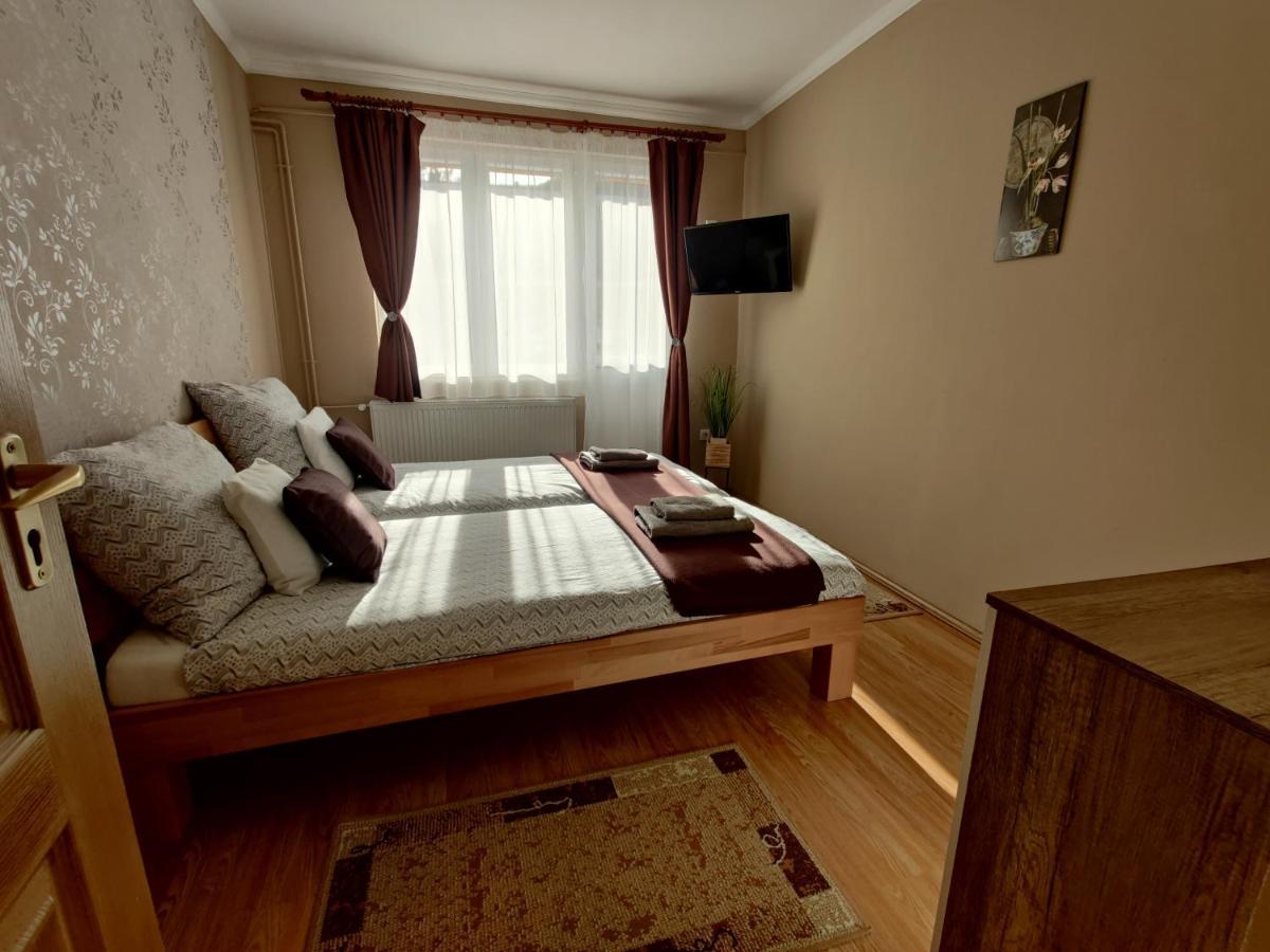 Katalin Apartmanház Miskolc Esterno foto